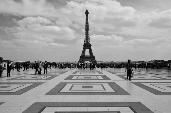 Nikon D5100: SUNT ghid de calatorie la Paris, poza 1