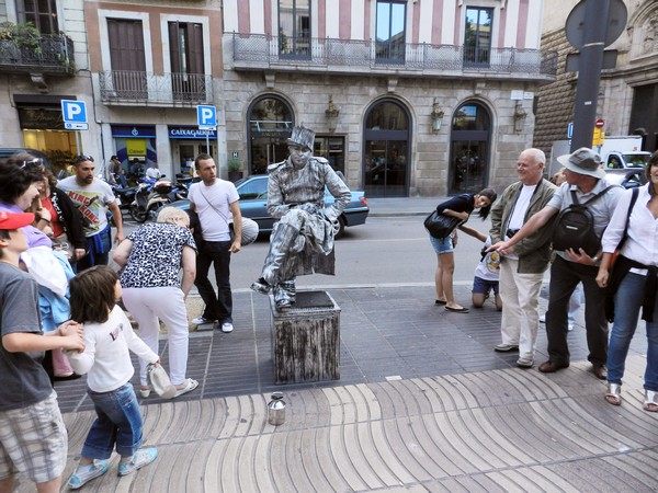 Nikon COOLPIX P500: SUNT ghid de calatorie la Barcelona, poza 3