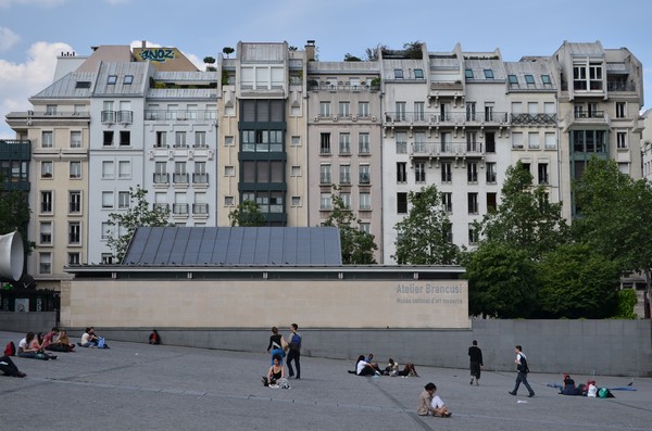 Nikon D5100: SUNT ghid de calatorie la Paris