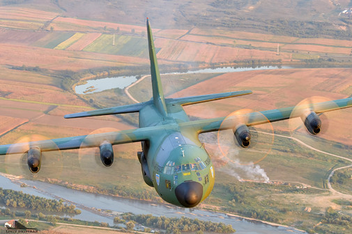 In Zbor Cu Fortele Aeriene Romane Aeronave De Transport De Liviu Dnistran